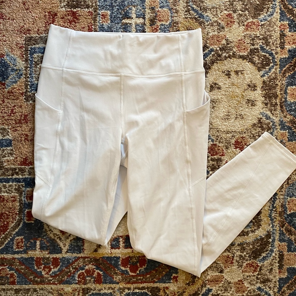 NWT Fabletics White Oasis Legging - TALL